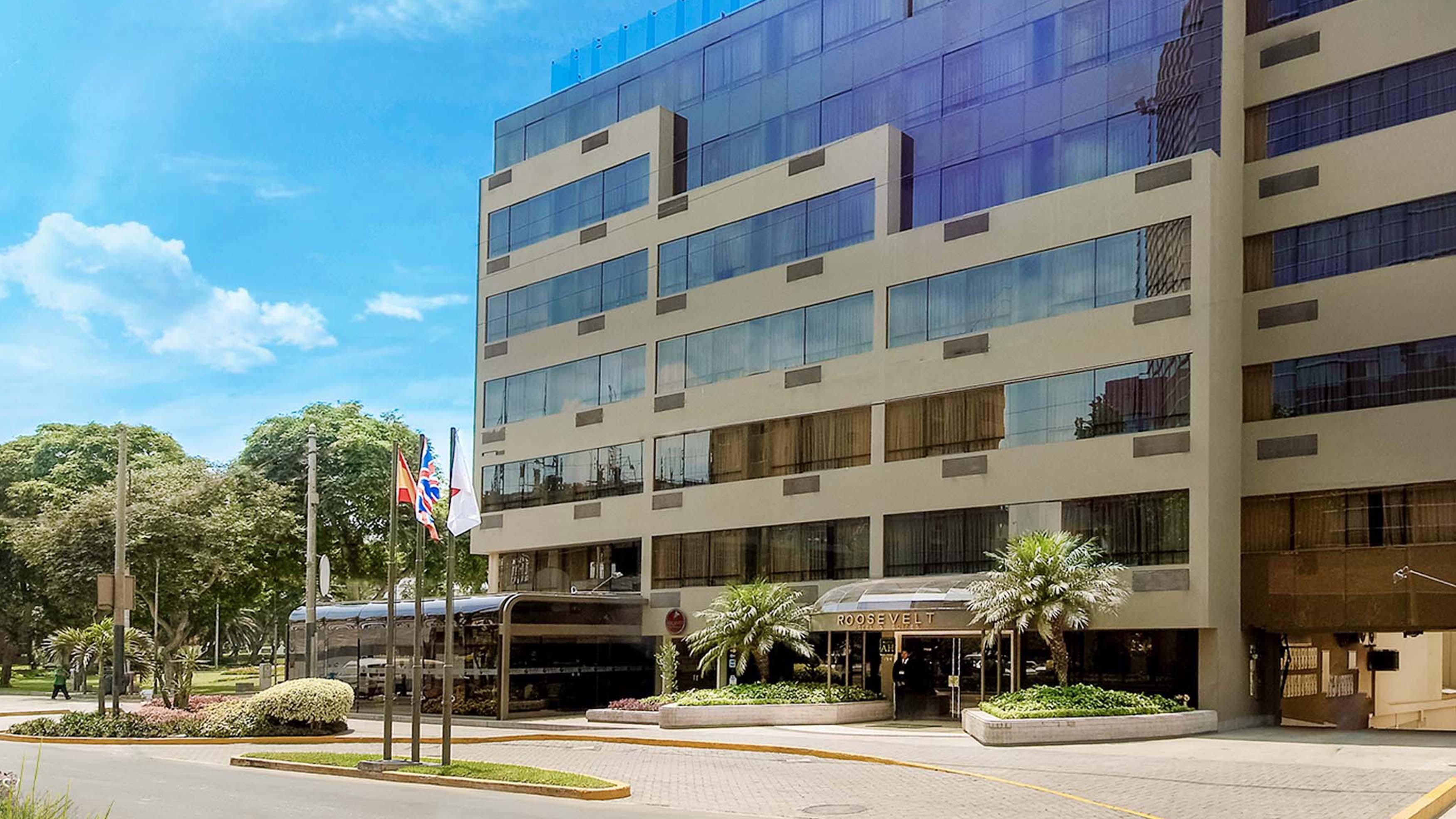 Roosevelt Hotel & Suites Лима Екстериор снимка